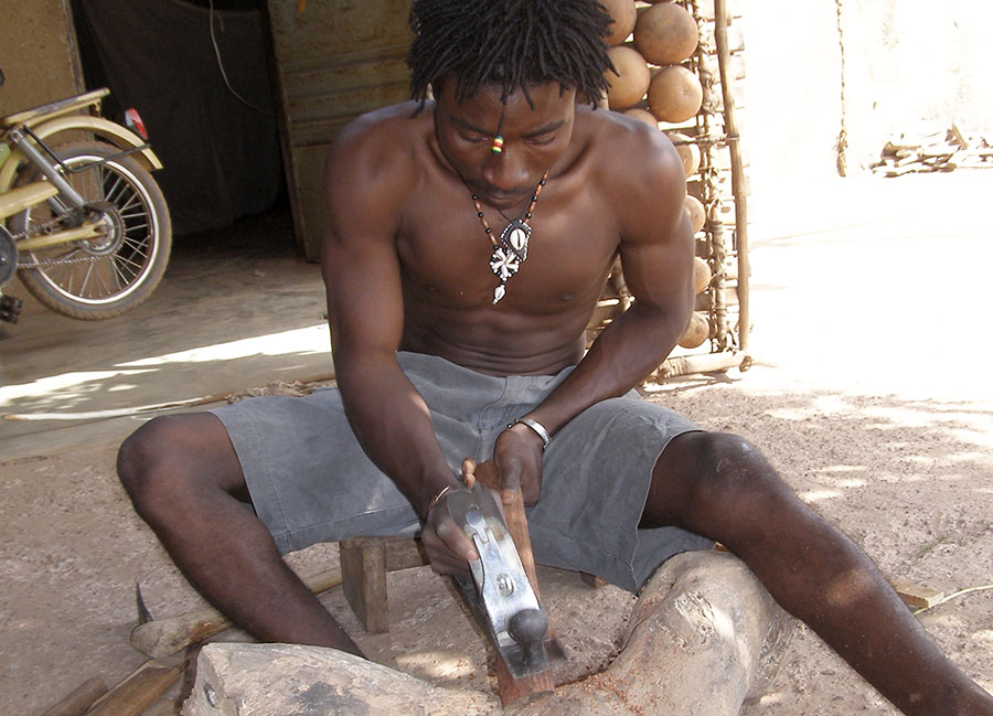 Hilfe bei wirtschaftlicher Entwicklung in Westafrika – Musikschule Djembe Drumming Braunschweig